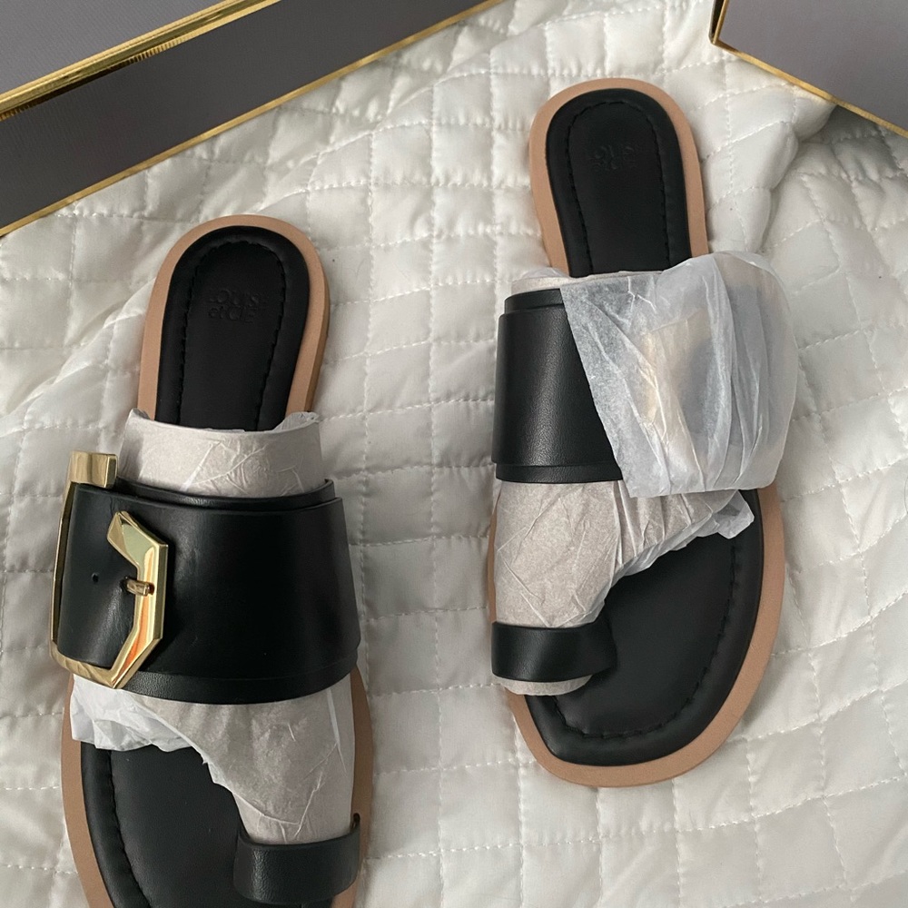 Black sandals, brand new! Size 9!
